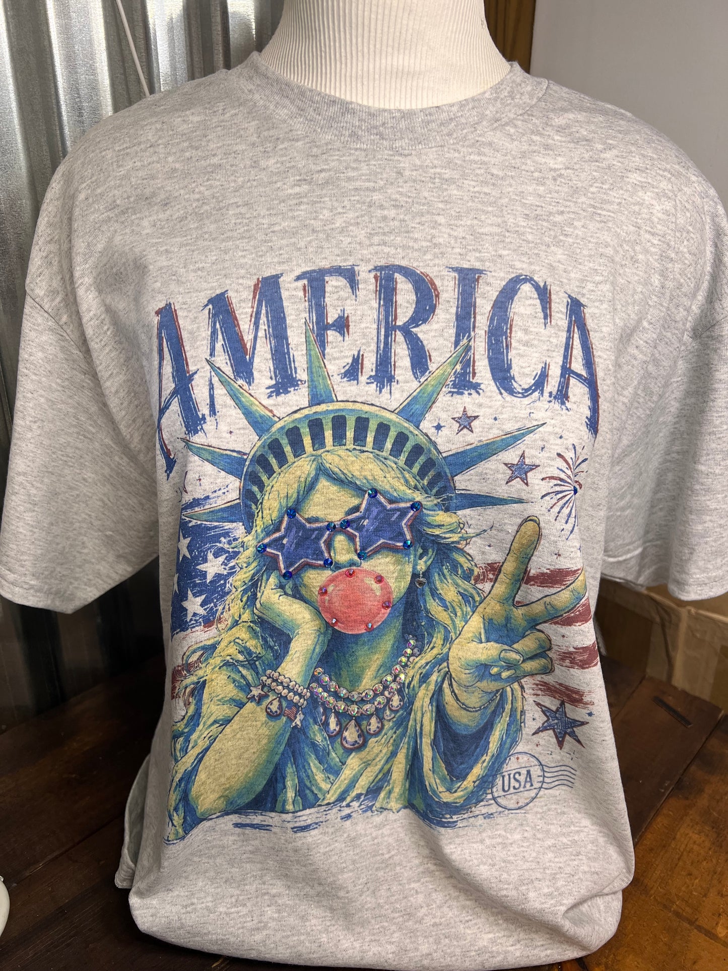 Patriotic Statue of Liberty Graphic Tee | Rhinestone America Shirt | Fourth of July Sparkle Top | USA Peace Sign T-Shirt | Vintage Americana