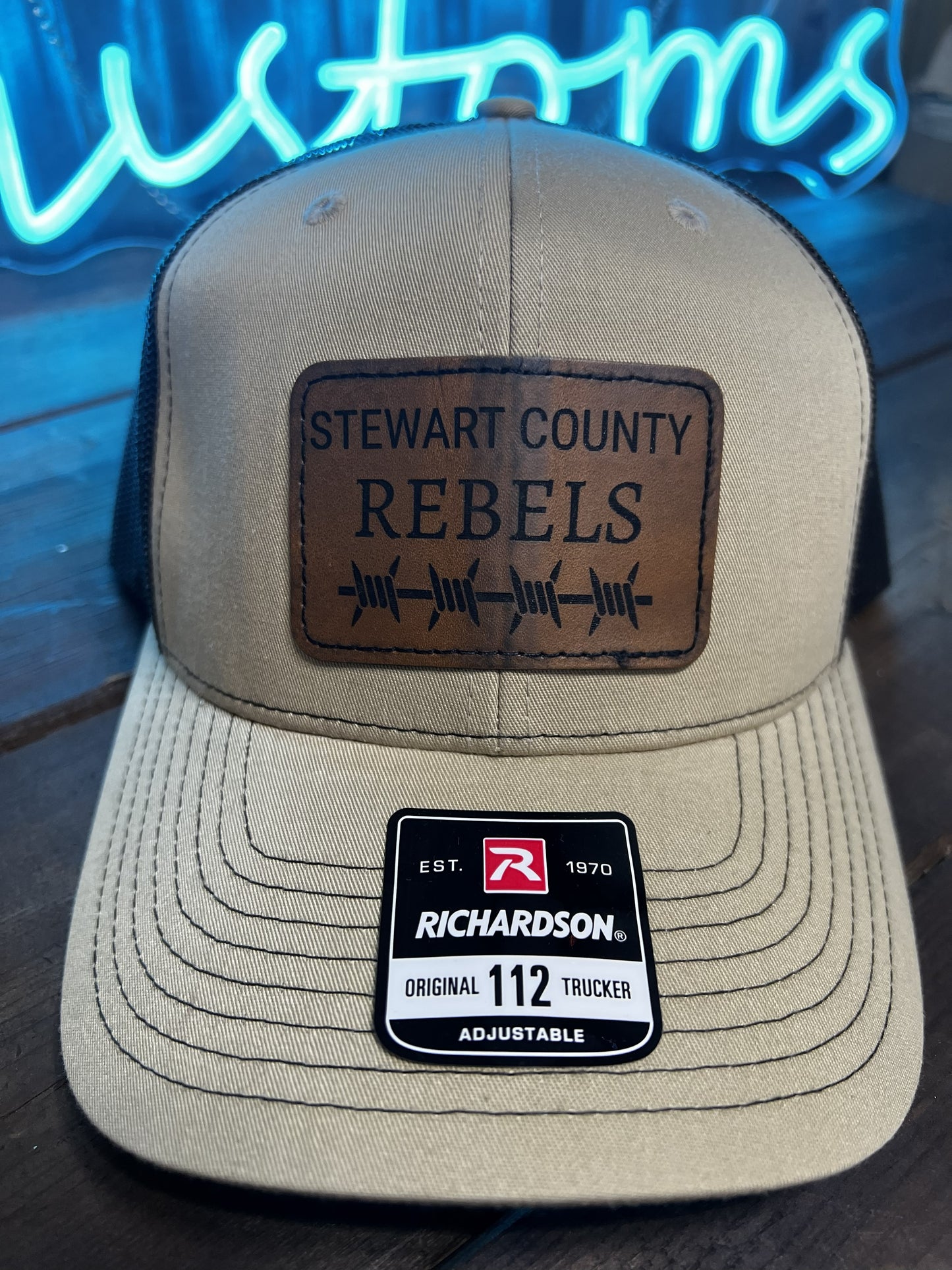 Rebels hat